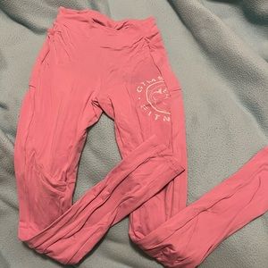 Pinkish purple gymshark leggings with pockets